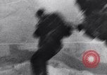 Immagine di Paracadutisti russo Mosca Russia Unione Sovietica, 1942, secondo 62 filmato di repertorio 65675030204