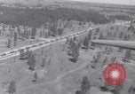 Standbild US Army training Manöver United States USA, 1942, aus Sekunde 6 historischem Filmmaterial Videoclip 65675030205