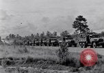 Standbild US Army training Manöver United States USA, 1942, aus Sekunde 16 historischem Filmmaterial Videoclip 65675030205
