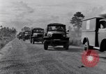 Standbild US Army training Manöver United States USA, 1942, aus Sekunde 19 historischem Filmmaterial Videoclip 65675030205