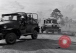 Standbild US Army training Manöver United States USA, 1942, aus Sekunde 21 historischem Filmmaterial Videoclip 65675030205