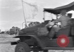 Standbild US Army training Manöver United States USA, 1942, aus Sekunde 25 historischem Filmmaterial Videoclip 65675030205