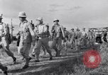 Standbild US Army training Manöver United States USA, 1942, aus Sekunde 43 historischem Filmmaterial Videoclip 65675030205
