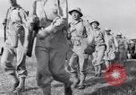 Standbild US Army training Manöver United States USA, 1942, aus Sekunde 46 historischem Filmmaterial Videoclip 65675030205