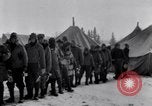 Standbild amerikanische Soldaten Island, 1942, aus Sekunde 3 historischem Filmmaterial Videoclip 65675030206