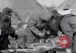 Standbild amerikanische Soldaten Island, 1942, aus Sekunde 15 historischem Filmmaterial Videoclip 65675030206