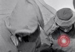 Standbild amerikanische Soldaten Island, 1942, aus Sekunde 26 historischem Filmmaterial Videoclip 65675030206