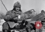 Standbild amerikanische Soldaten Island, 1942, aus Sekunde 28 historischem Filmmaterial Videoclip 65675030206