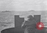 Image bataille navale à Casablanca bombardement navires français de Vichy Casablanca au Maroc, 1942, de la seconde 43 séquences d'archives historiques vidéo 65675030218