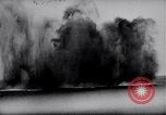Image bataille navale à Casablanca bombardement navires français de Vichy Casablanca au Maroc, 1942, de la seconde 57 séquences d'archives historiques vidéo 65675030218