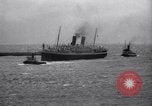 Standbild Ehemalige Gefangene von Devils Island Le Havre Frankreich, 1939, aus Sekunde 28 historischem Filmmaterial Videoclip 65675030222
