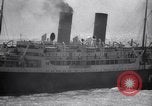 Standbild Ehemalige Gefangene von Devils Island Le Havre Frankreich, 1939, aus Sekunde 38 historischem Filmmaterial Videoclip 65675030222