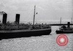Standbild Ehemalige Gefangene von Devils Island Le Havre Frankreich, 1939, aus Sekunde 59 historischem Filmmaterial Videoclip 65675030222