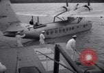 Standbild Pan American Airways Wasserflugzeug Devil's Island Guyana, 1939, aus Sekunde 55 historischem Filmmaterial Videoclip 65675030224