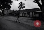 Image autochtones Activités quotidiennes Devil's Island Guyane Française, 1939, de la seconde 1 séquences d'archives historiques vidéo 65675030226