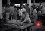 Image autochtones Activités quotidiennes Devil's Island Guyane Française, 1939, de la seconde 62 séquences d'archives historiques vidéo 65675030226