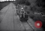 Standbild Railroad Carts Französisch-guayana, 1939, aus Sekunde 40 historischem Filmmaterial Videoclip 65675030236