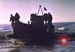 Standbild amphibischen Handwerk Nordafrika, 1942, aus Sekunde 23 historischem Filmmaterial Videoclip 65675030247