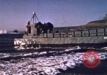 Standbild amphibischen Handwerk Nordafrika, 1942, aus Sekunde 26 historischem Filmmaterial Videoclip 65675030247