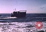Standbild amphibischen Handwerk Nordafrika, 1942, aus Sekunde 33 historischem Filmmaterial Videoclip 65675030247