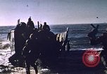 Standbild amphibischen Handwerk Nordafrika, 1942, aus Sekunde 60 historischem Filmmaterial Videoclip 65675030247