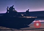 Standbild amerikanischen Marines Nordafrika, 1942, aus Sekunde 48 historischem Filmmaterial Videoclip 65675030248