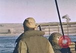 Standbild Landing Craft Fahrzeug Personal Nordafrika, 1942, aus Sekunde 3 historischem Filmmaterial Videoclip 65675030249
