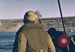 Standbild Landing Craft Fahrzeug Personal Nordafrika, 1942, aus Sekunde 12 historischem Filmmaterial Videoclip 65675030249