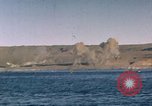 Standbild Landing Craft Fahrzeug Personal Nordafrika, 1942, aus Sekunde 24 historischem Filmmaterial Videoclip 65675030249