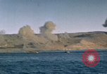 Standbild Landing Craft Fahrzeug Personal Nordafrika, 1942, aus Sekunde 32 historischem Filmmaterial Videoclip 65675030249