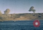Standbild Landing Craft Fahrzeug Personal Nordafrika, 1942, aus Sekunde 33 historischem Filmmaterial Videoclip 65675030249