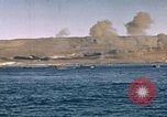 Standbild Landing Craft Fahrzeug Personal Nordafrika, 1942, aus Sekunde 43 historischem Filmmaterial Videoclip 65675030249
