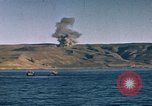 Standbild Landing Craft Fahrzeug Personal Nordafrika, 1942, aus Sekunde 44 historischem Filmmaterial Videoclip 65675030249