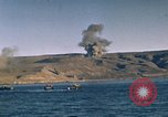 Standbild Landing Craft Fahrzeug Personal Nordafrika, 1942, aus Sekunde 47 historischem Filmmaterial Videoclip 65675030249