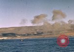 Standbild Landing Craft Fahrzeug Personal Nordafrika, 1942, aus Sekunde 53 historischem Filmmaterial Videoclip 65675030249