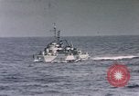 Standbild Allied Kriegsschiff Nordafrika, 1942, aus Sekunde 12 historischem Filmmaterial Videoclip 65675030251