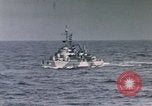 Standbild Allied Kriegsschiff Nordafrika, 1942, aus Sekunde 14 historischem Filmmaterial Videoclip 65675030251