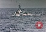 Standbild Allied Kriegsschiff Nordafrika, 1942, aus Sekunde 20 historischem Filmmaterial Videoclip 65675030251