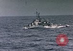 Standbild Allied Kriegsschiff Nordafrika, 1942, aus Sekunde 22 historischem Filmmaterial Videoclip 65675030251