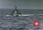 Standbild Allied Kriegsschiff Nordafrika, 1942, aus Sekunde 42 historischem Filmmaterial Videoclip 65675030251