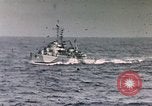 Standbild Allied Kriegsschiff Nordafrika, 1942, aus Sekunde 55 historischem Filmmaterial Videoclip 65675030251