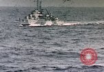 Standbild Allied Kriegsschiff Nordafrika, 1942, aus Sekunde 57 historischem Filmmaterial Videoclip 65675030251