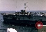Standbild Allied Kriegsschiff Nordafrika, 1942, aus Sekunde 61 historischem Filmmaterial Videoclip 65675030251