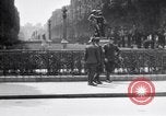 Image Jardin des Tuileries Paris France, 1919, de la seconde 27 séquences d'archives historiques vidéo 65675030269