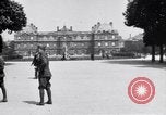 Image Jardin des Tuileries Paris France, 1919, de la seconde 42 séquences d'archives historiques vidéo 65675030269