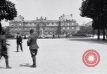 Image Jardin des Tuileries Paris France, 1919, de la seconde 43 séquences d'archives historiques vidéo 65675030269