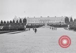 Image jardins de Versailles Versailles France, 1918, de la seconde 4 séquences d'archives historiques vidéo 65675030271