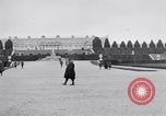 Image jardins de Versailles Versailles France, 1918, de la seconde 10 séquences d'archives historiques vidéo 65675030271