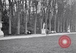Image jardins de Versailles Versailles France, 1918, de la seconde 26 séquences d'archives historiques vidéo 65675030271