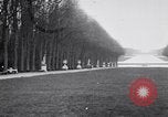 Image jardins de Versailles Versailles France, 1918, de la seconde 32 séquences d'archives historiques vidéo 65675030271